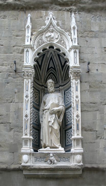 Донателло. Святой Марк. 1411-1413. Скульптура на фасаде церкви Ор Сан Микеле. Флоренция.