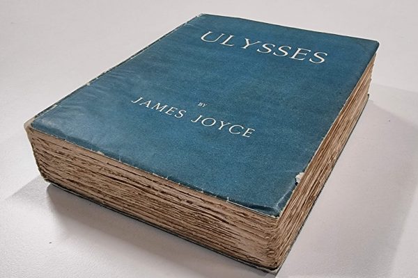 Первое издание романа Джеймса Джойса "Улисс". Париж, 1922.
Источник иллюстрации: Викимедиа